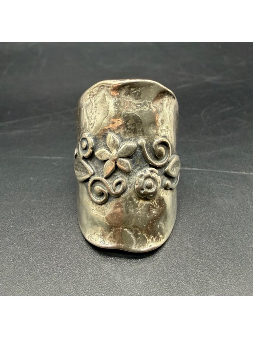 Sterling Silver Floral Ring Hammered Metal Flowers Israel Statement Jewelry - Picture 3 of 11